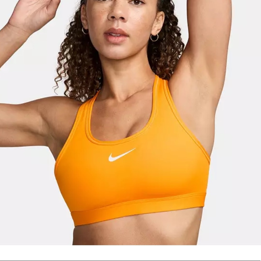 Like new—Nike Women's Swoosh Medium Support Padded Sports Bra in Sundial